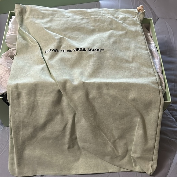 OFF White Virgil Abloh Low Vulcanized Black Sneakers. Nearly new. Size 45. - Picture 6 of 17